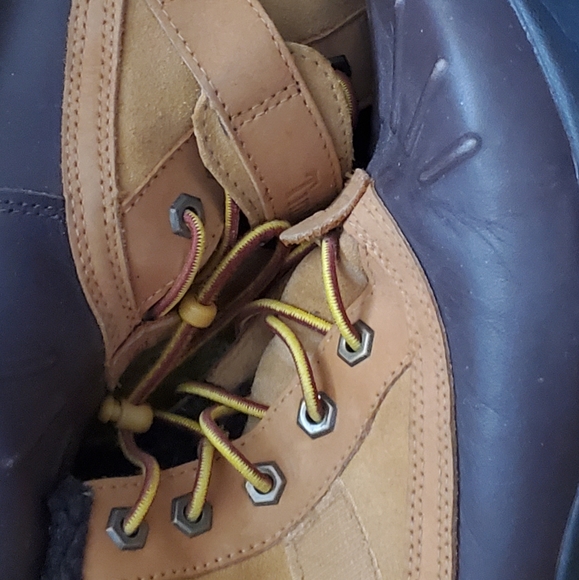 Timberland boots juniors  hardly used 5.5 - Picture 2 of 9